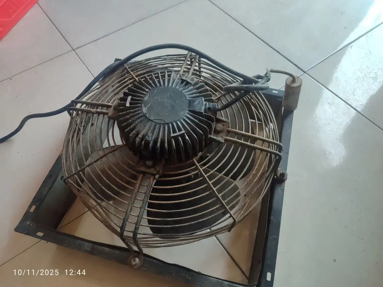 هواکش اصلی|پنکه و تصفیهکنندهٔ هوا|قم, نیروگاه|دیوار