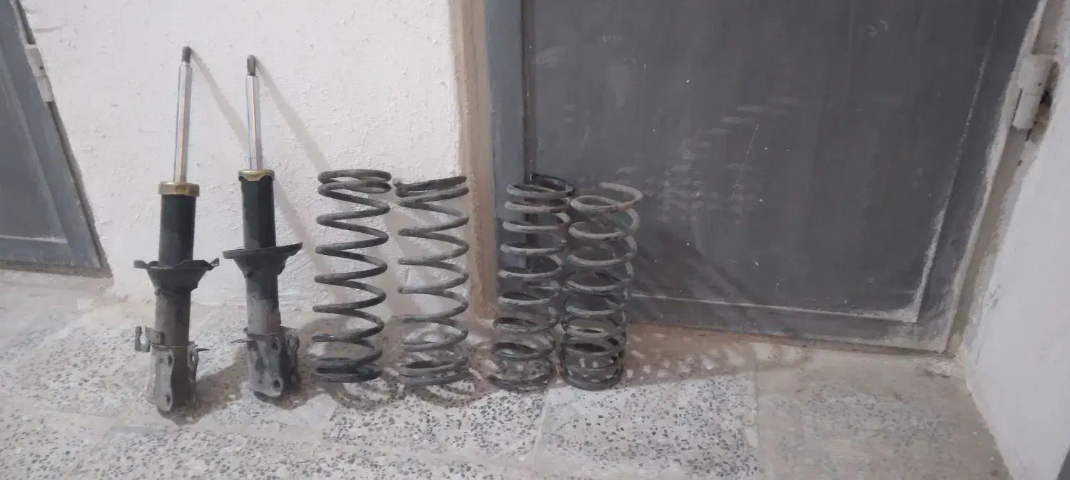 کنترل تی‌وی سینگل و فنر پراید|تلویزیون و پروژکتور|فولادشهر, C8|دیوار