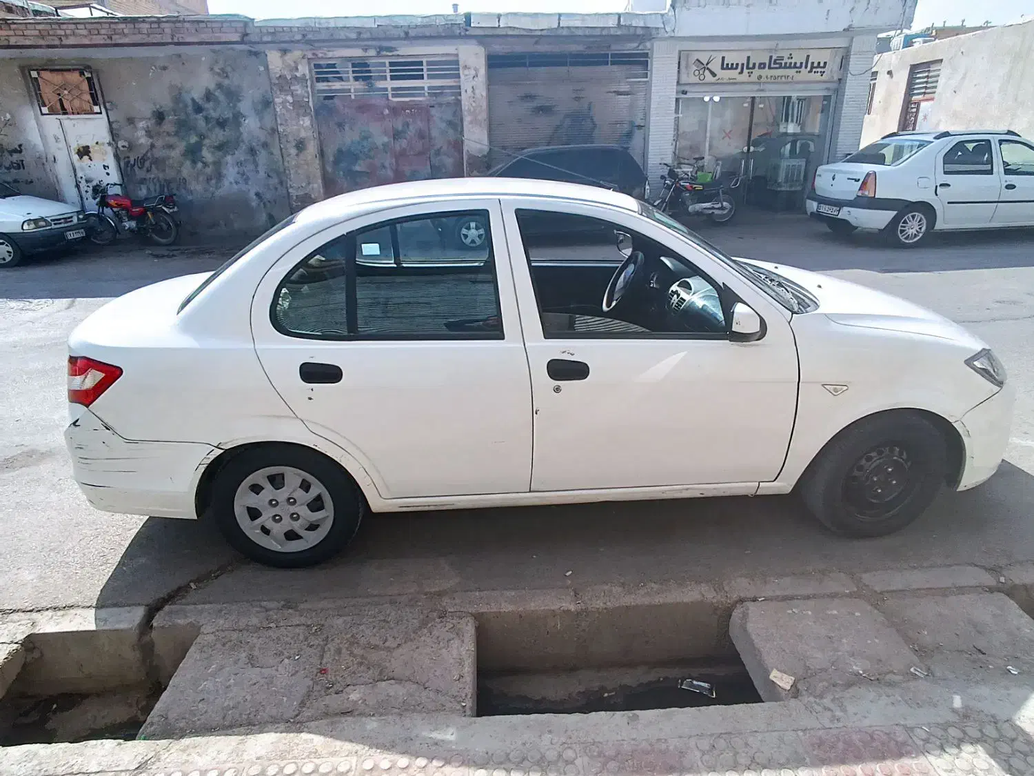 ساینا مدل 1400درجه یک|خودرو سواری و وانت|شیراز, رکن‌آباد|دیوار