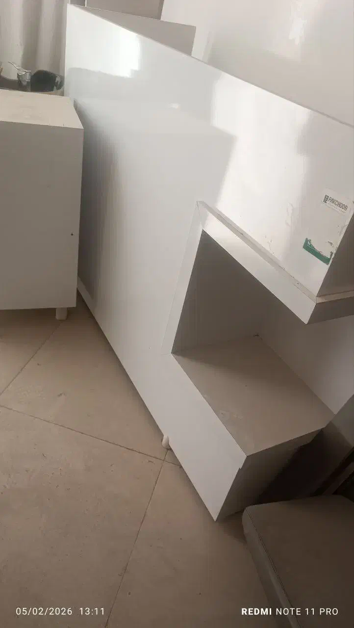 میز منشی|مبلمان اداری|نیشابور, بنیاد شهید|دیوار