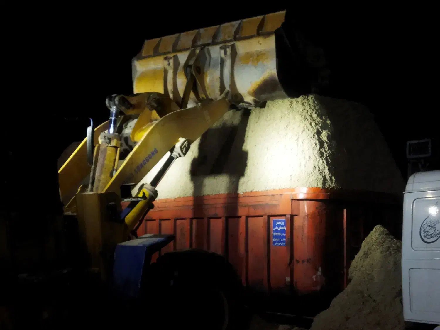 کاه برای دامداران و نیشکر|عمده‌فروشی|بردسکن, |دیوار