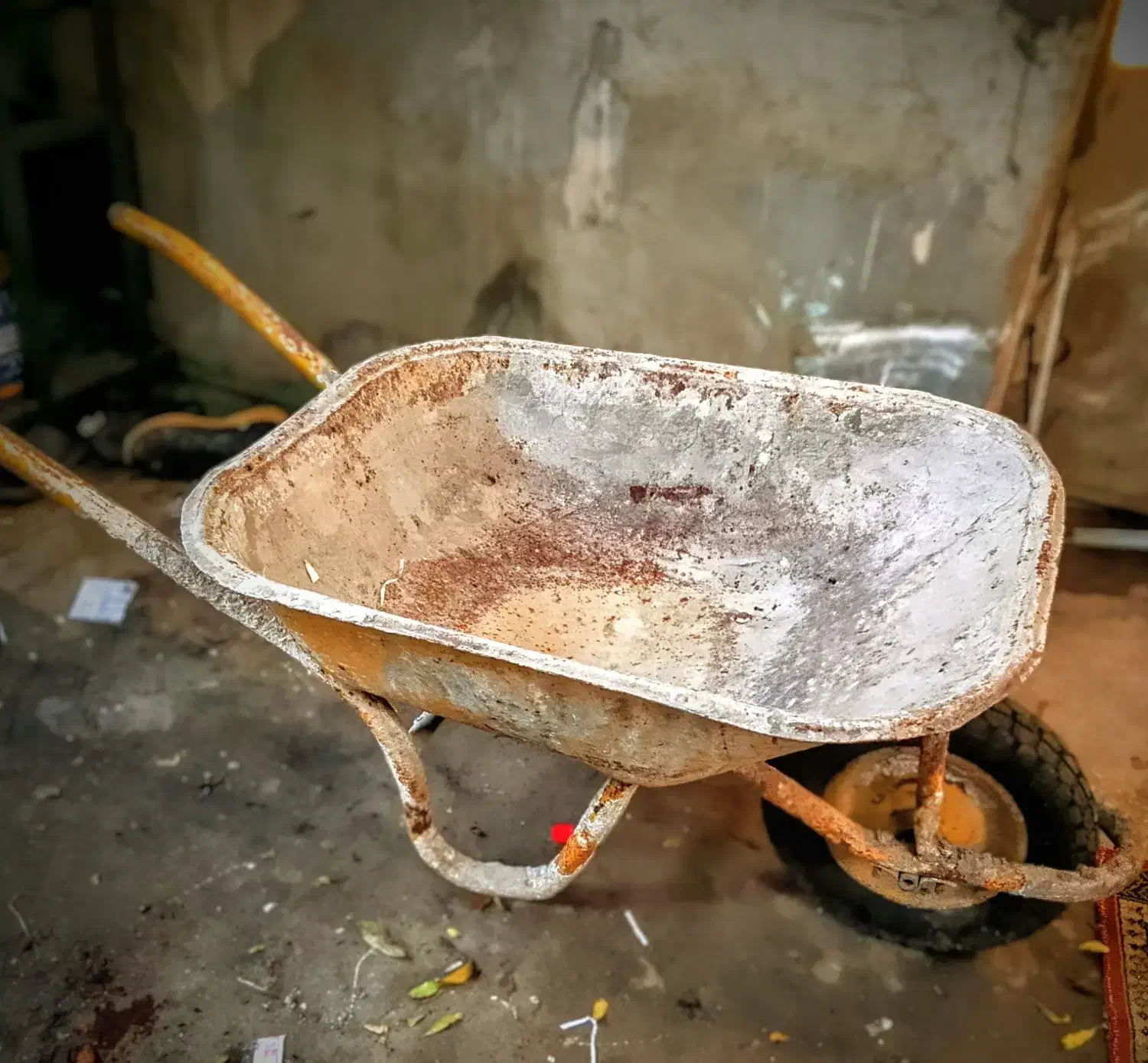 فرقون سالم و سبک|ابزارآلات|لنگرود, |دیوار