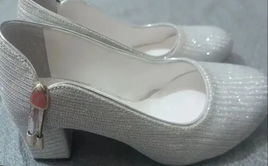 کفش|کیف، کفش، کمربند|ارومیه, |دیوار