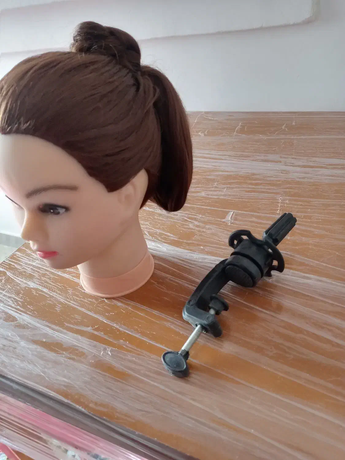 کله مانکن|آرایشگاه و سالنهای زیبایی|دامغان, |دیوار