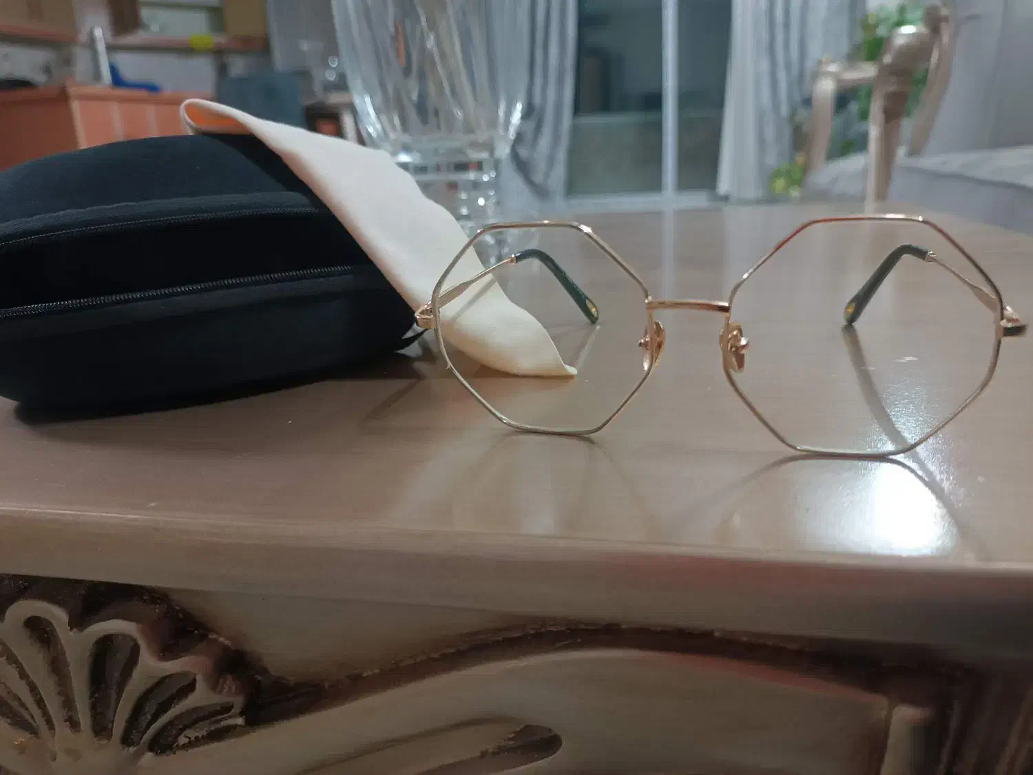 عینک|زیورآلات و اکسسوری|اصفهان, جاوان|دیوار