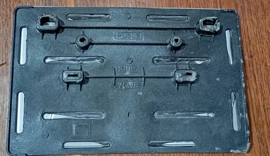 پلاک موتور|اشیا|آران و بیدگل, |دیوار