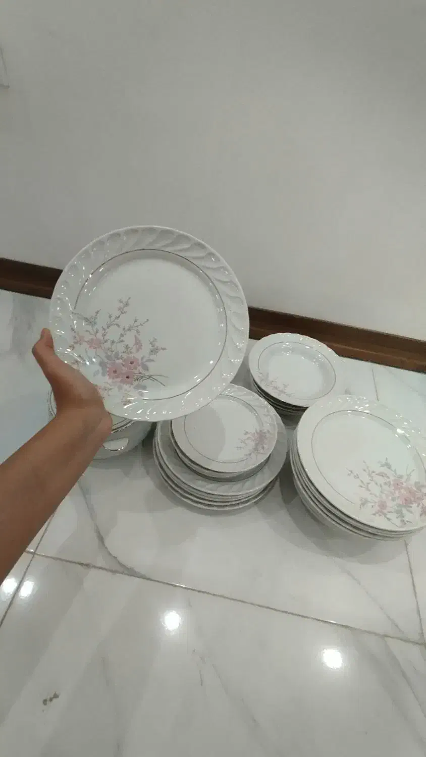 ظروف چینی|ظروف سرو و پذیرایی|اسلام‌شهر, شهرک طالقانی|دیوار