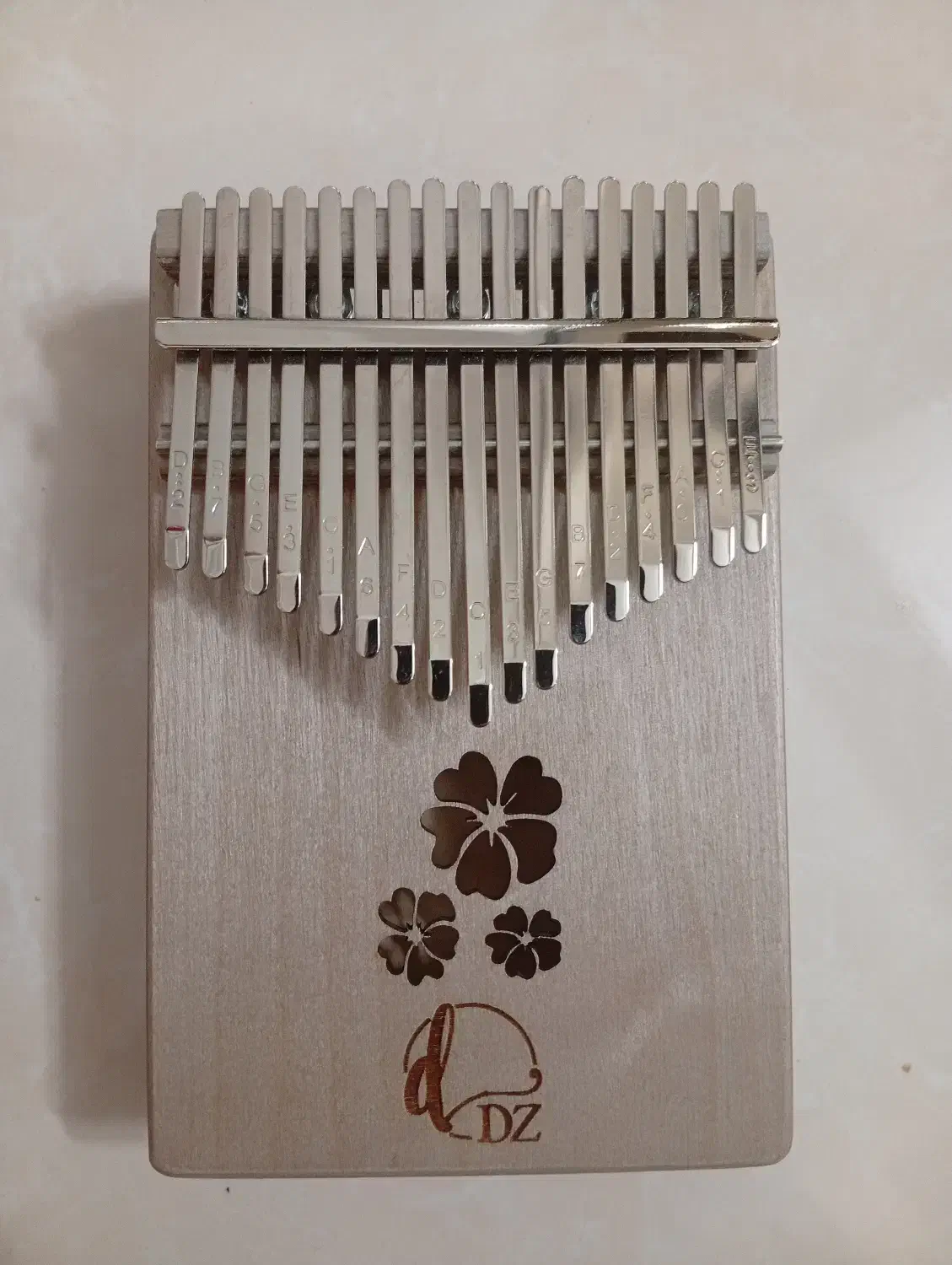 کالیمبا|پیانو، کیبورد، آکاردئون|اصفهان, شیخ اشراق|دیوار