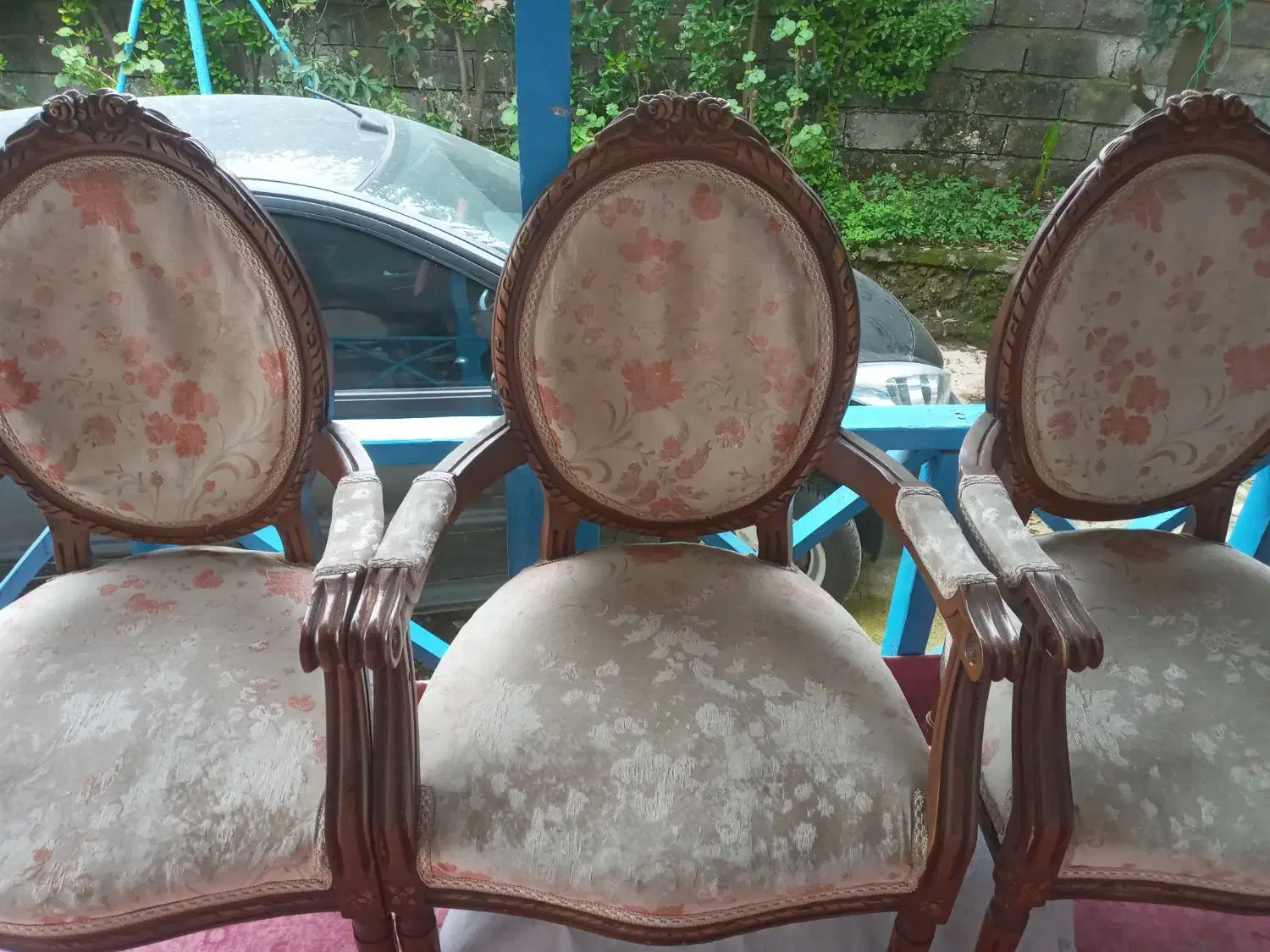 مبل دسته دار ۷ نفره چوب گردو سالم و تمیز|مبلمان خانگی و میز عسلی|تنکابن, |دیوار