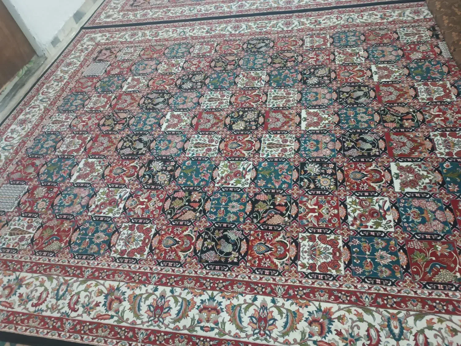 فروش یک تخته قالی ۷۰۰شانه نو نو با تراکم ۲۵۵۰|فرش|لردگان, |دیوار