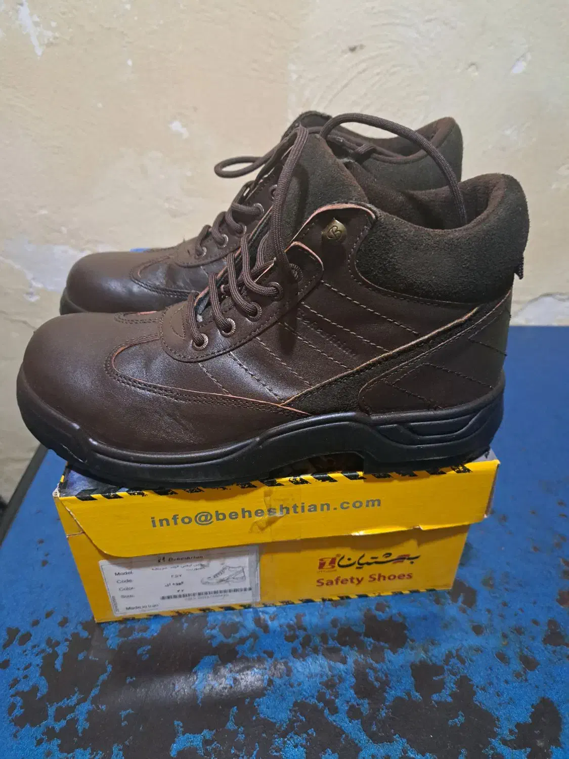 کفش ایمنی بهشتیان|کیف، کفش، کمربند|بندرعباس, |دیوار