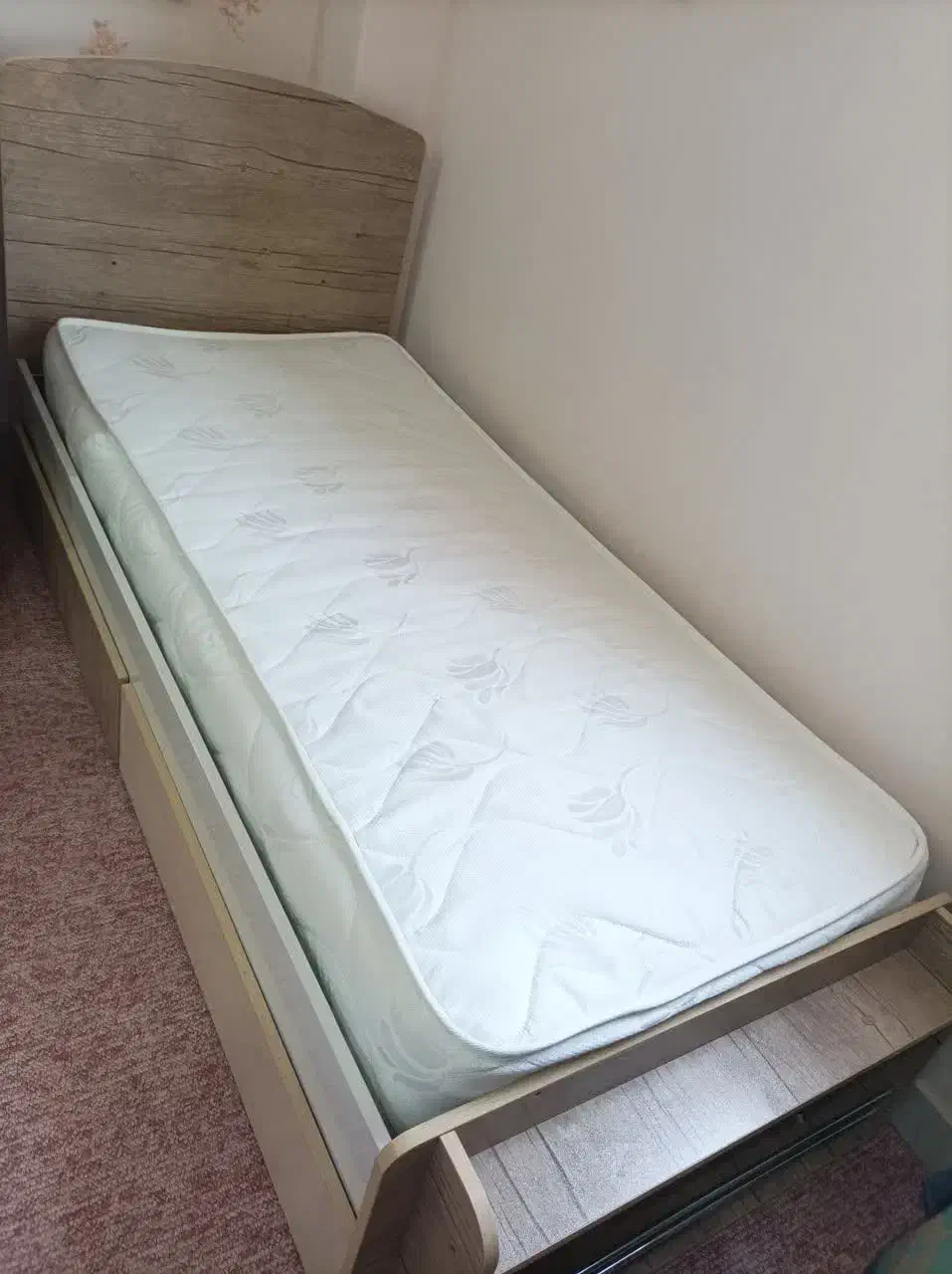 تخت خواب کودک و نوجوان|تخت و سرویس خواب|دزفول, |دیوار