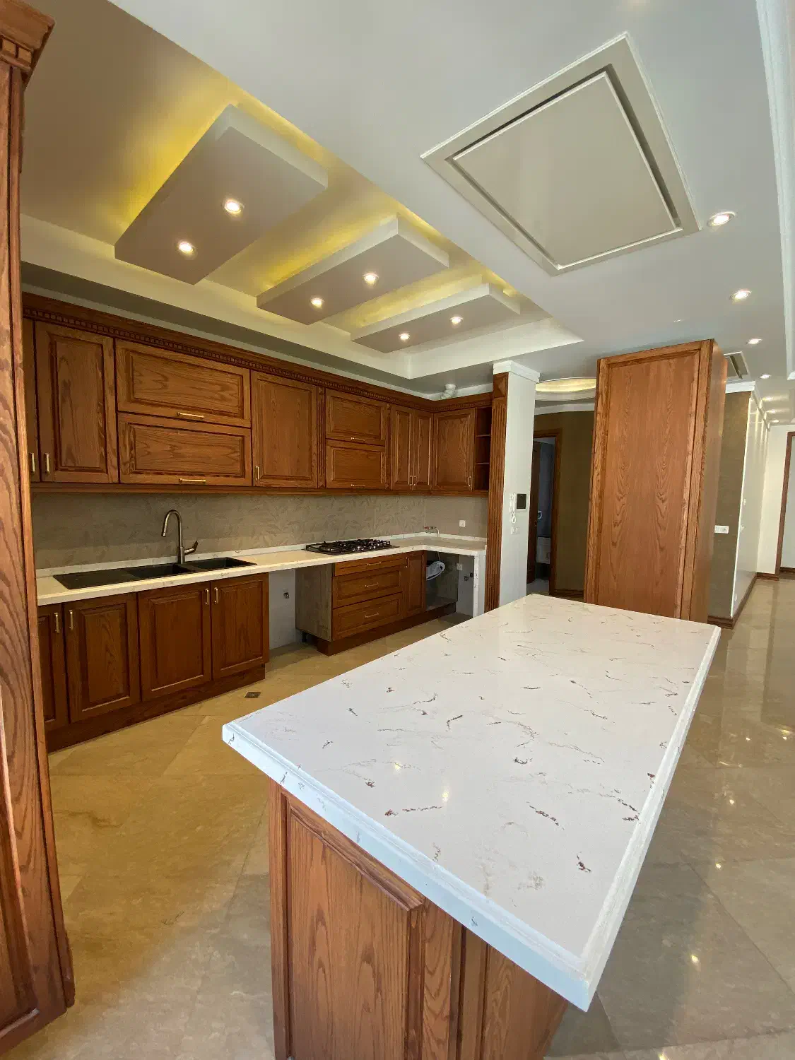 اجاره واحد ۱۶۰متری الهیه ۳خواب نوساز زیر قیمت