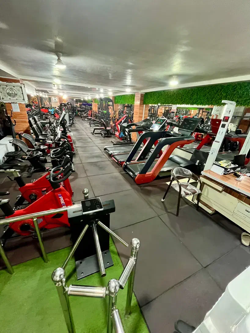 استخدام کمک مربی بدنسازی آقا بصورت پاره وقت|استخدام آموزشی|ایلام, |دیوار