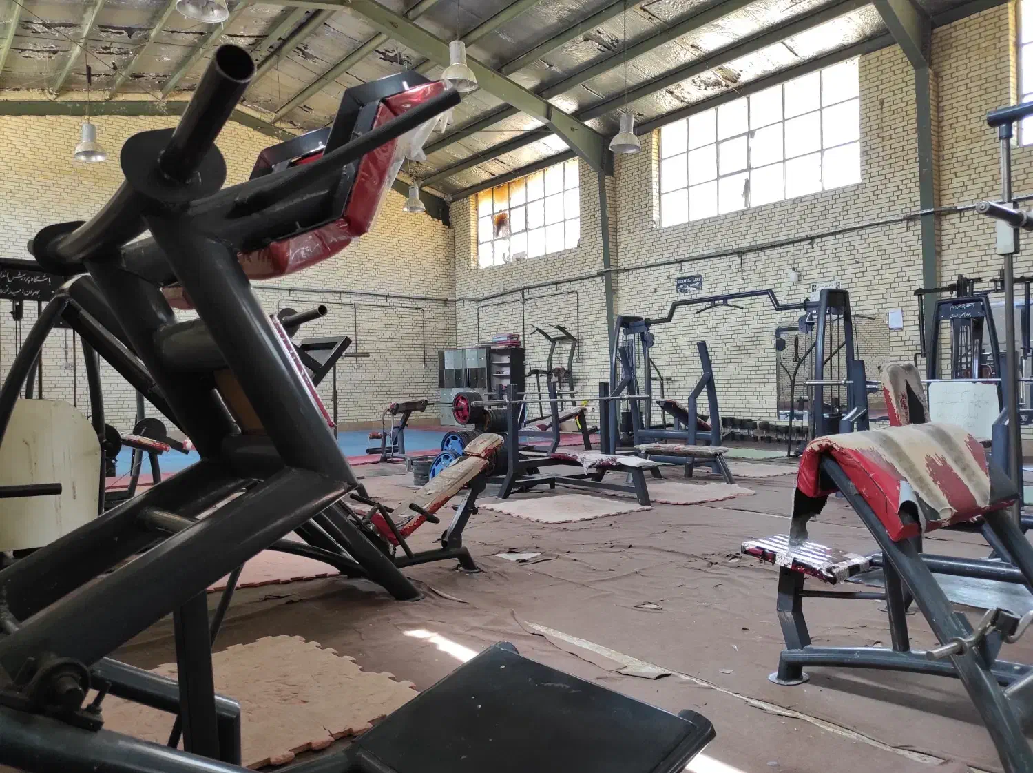 فروش یک ست دستگاه بدنسازی|تجهیزات ورزشی|کر, |دیوار