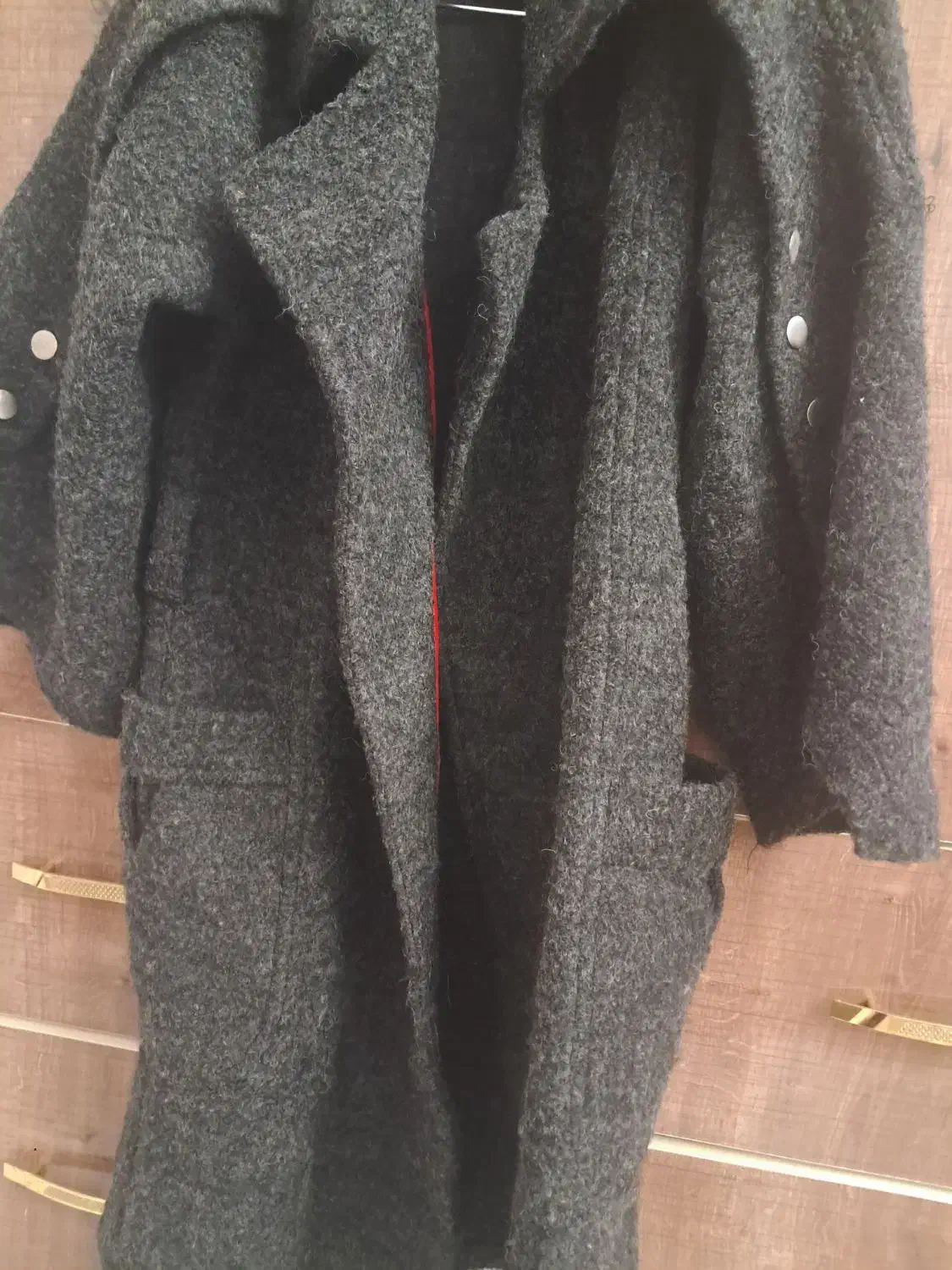 پالتو زنانه|لباس|گرمی, |دیوار