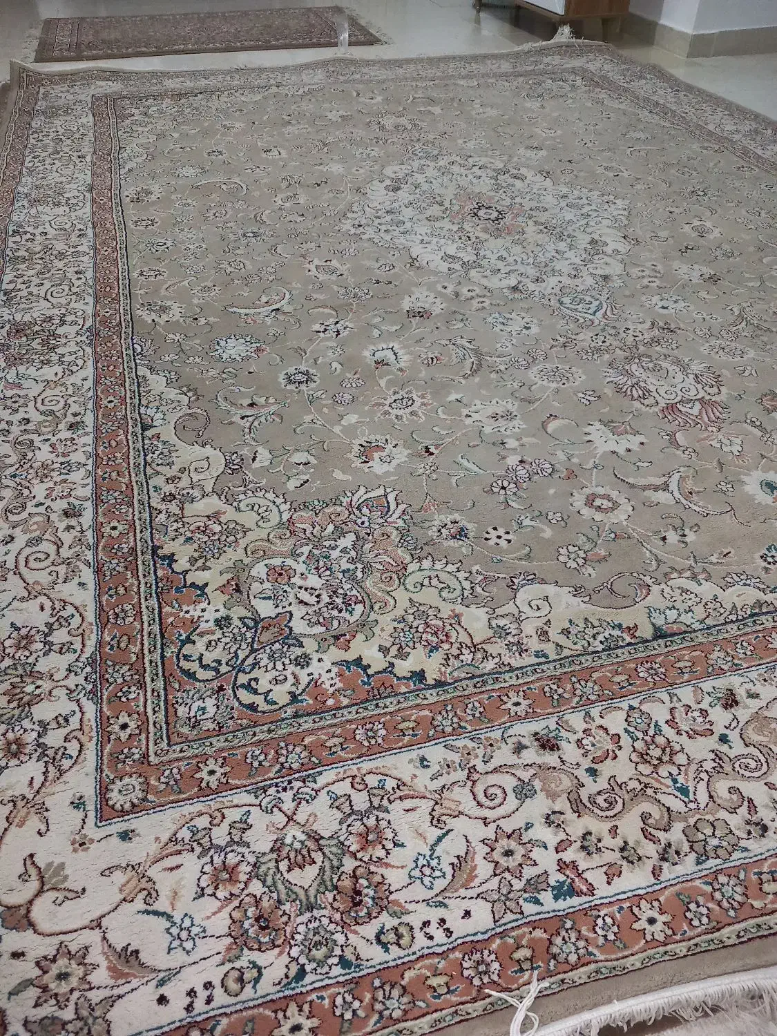 فرش ۹ متری ساوین ۷۰۰ شانه|فرش|ساری, |دیوار