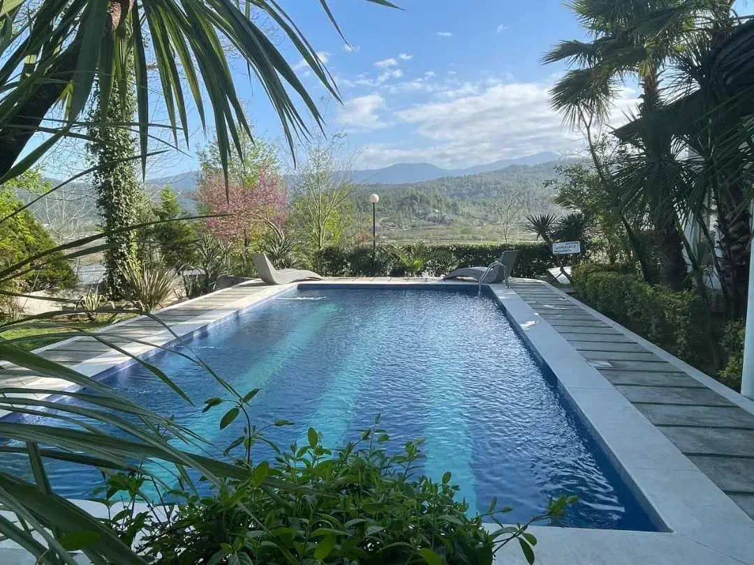 اجاره کاخ استخر دار ویو روبه جنگل 100|اجارهٔ کوتاه‌مدت ویلا و باغ|رشت, معلولین|دیوار