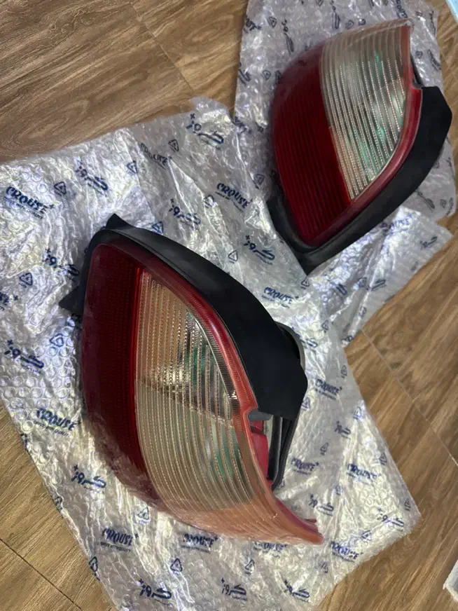 جراغ عقب۲۰۶|قطعات یدکی و لوازم جانبی|تهران, ترمینال جنوب|دیوار