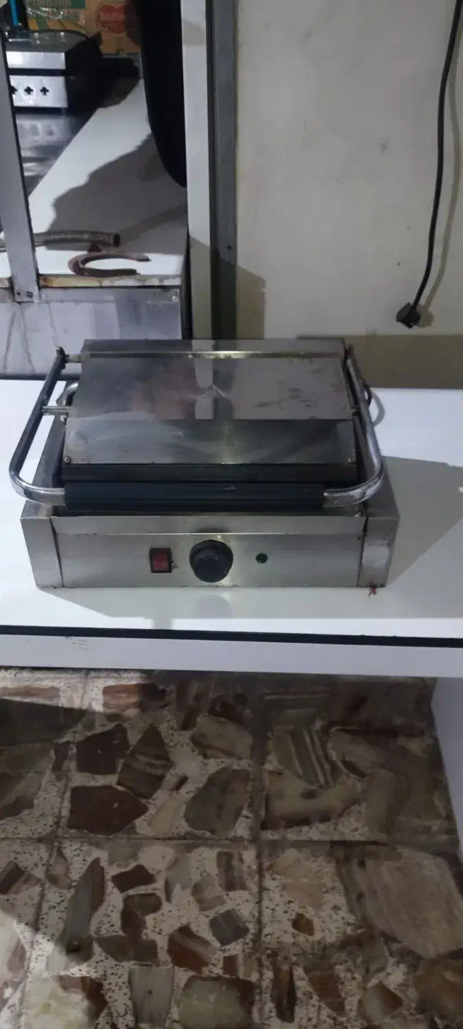 دو عدد تستر(ساندویچ ساز)|کافیشاپ و رستوران|اهواز, کوی نفت|دیوار