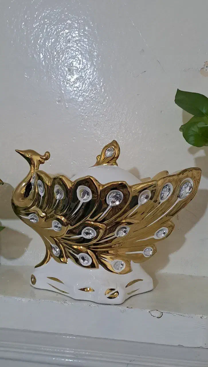 ۶ عدد ظروف پذیرایی یا دکوری ،قیمت ۲۸۰۰|ظروف سرو و پذیرایی|سمنان, |دیوار