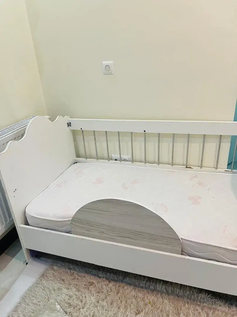 تخت وتشک کودک|تخت و صندلی بچه|اصفهان, ناژوان|دیوار