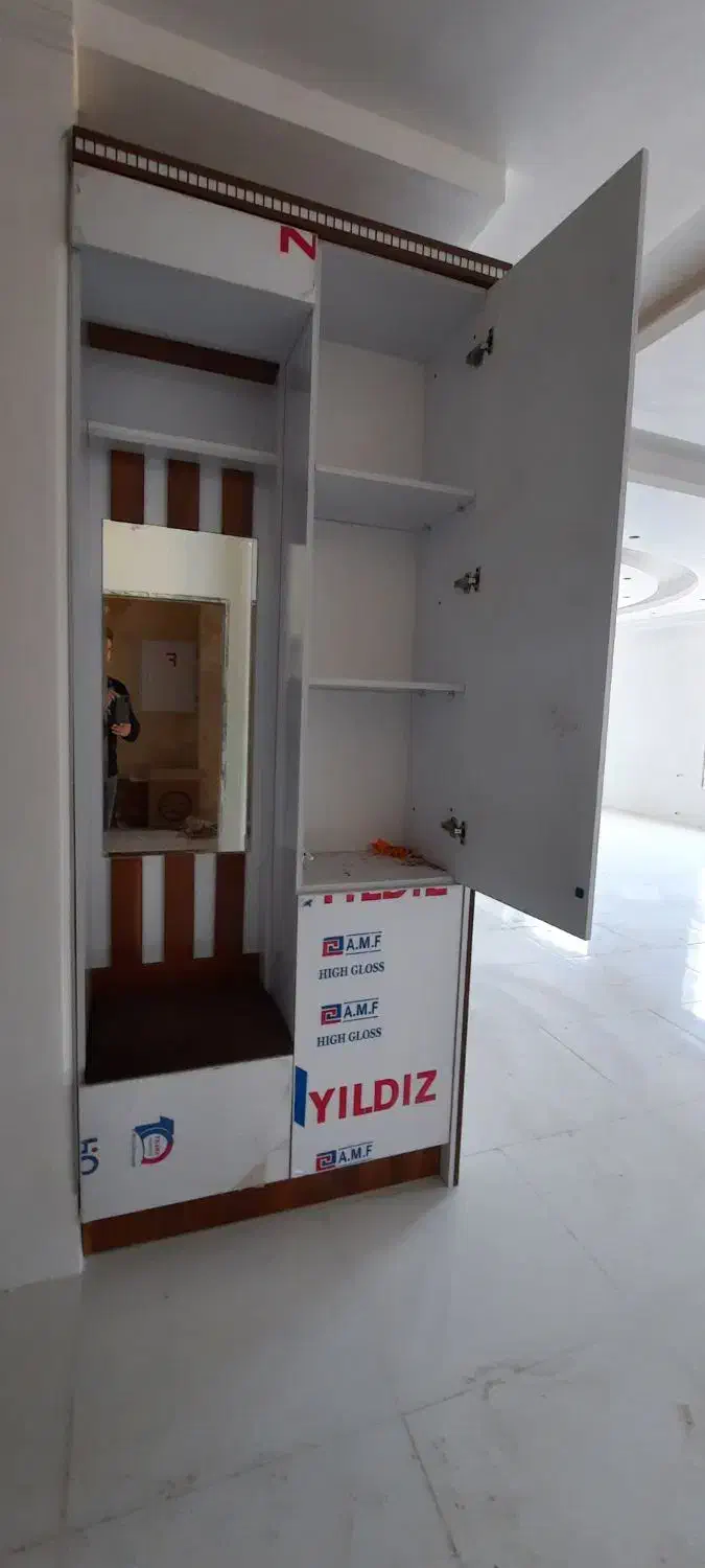 دراور جاکفشی و میز تحریرو...|جاکفشی، کمد، دراور|نسیمشهر, |دیوار