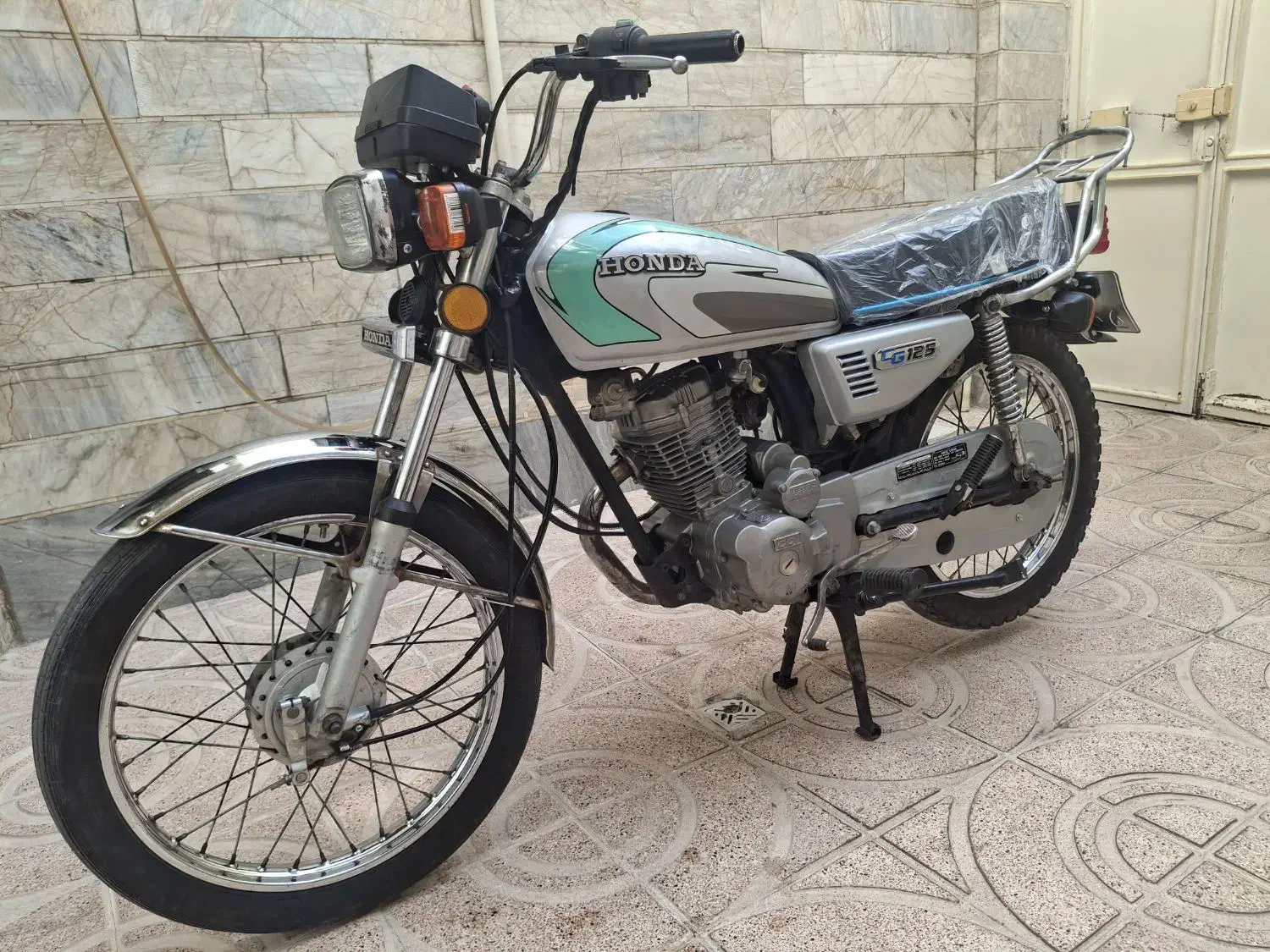 هوندا 125 استارتی|موتورسیکلت|شاهدشهر, |دیوار