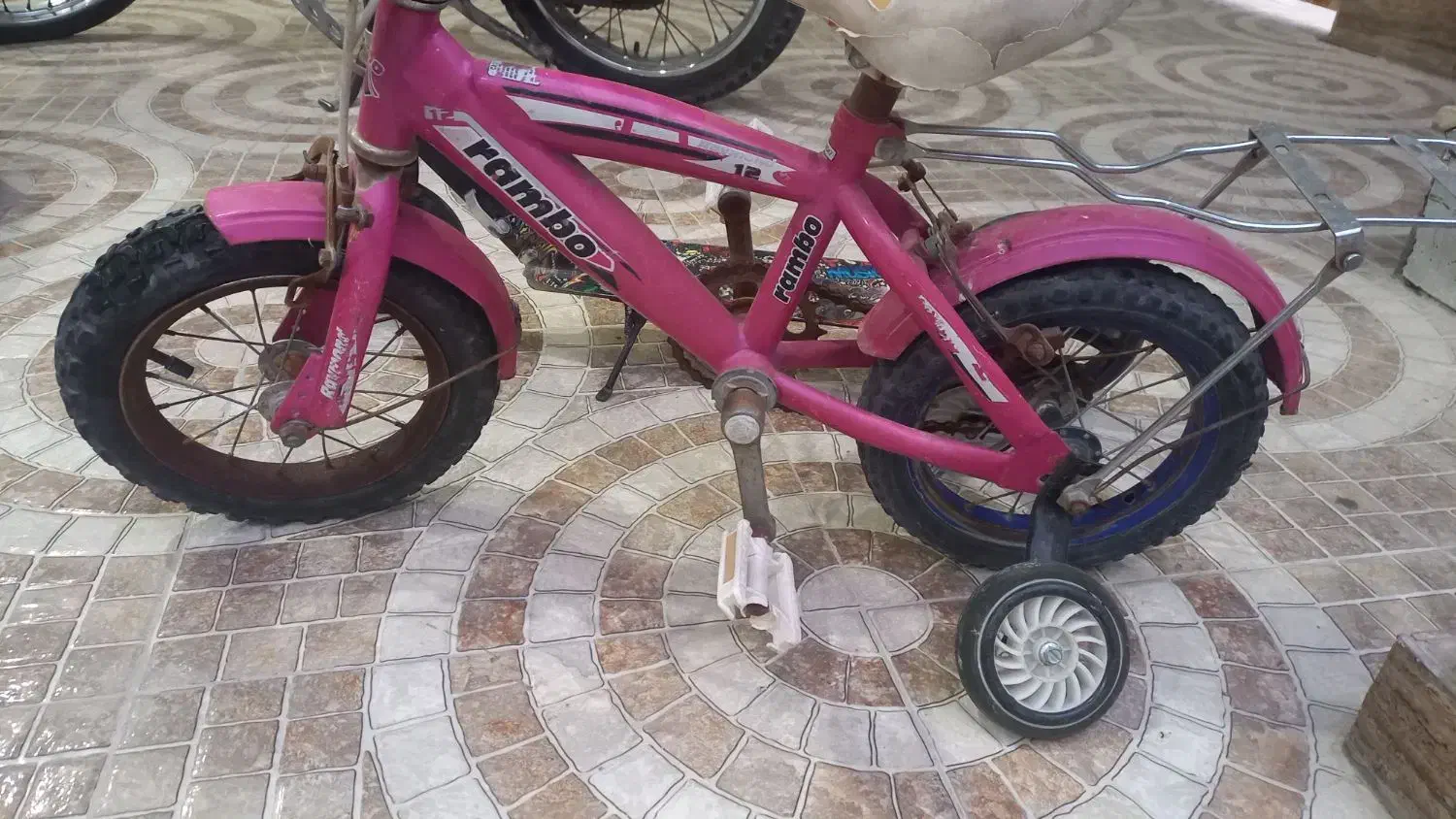 دوچرخه ۱۲|دوچرخه، اسکیت، اسکوتر|شبانکاره, |دیوار