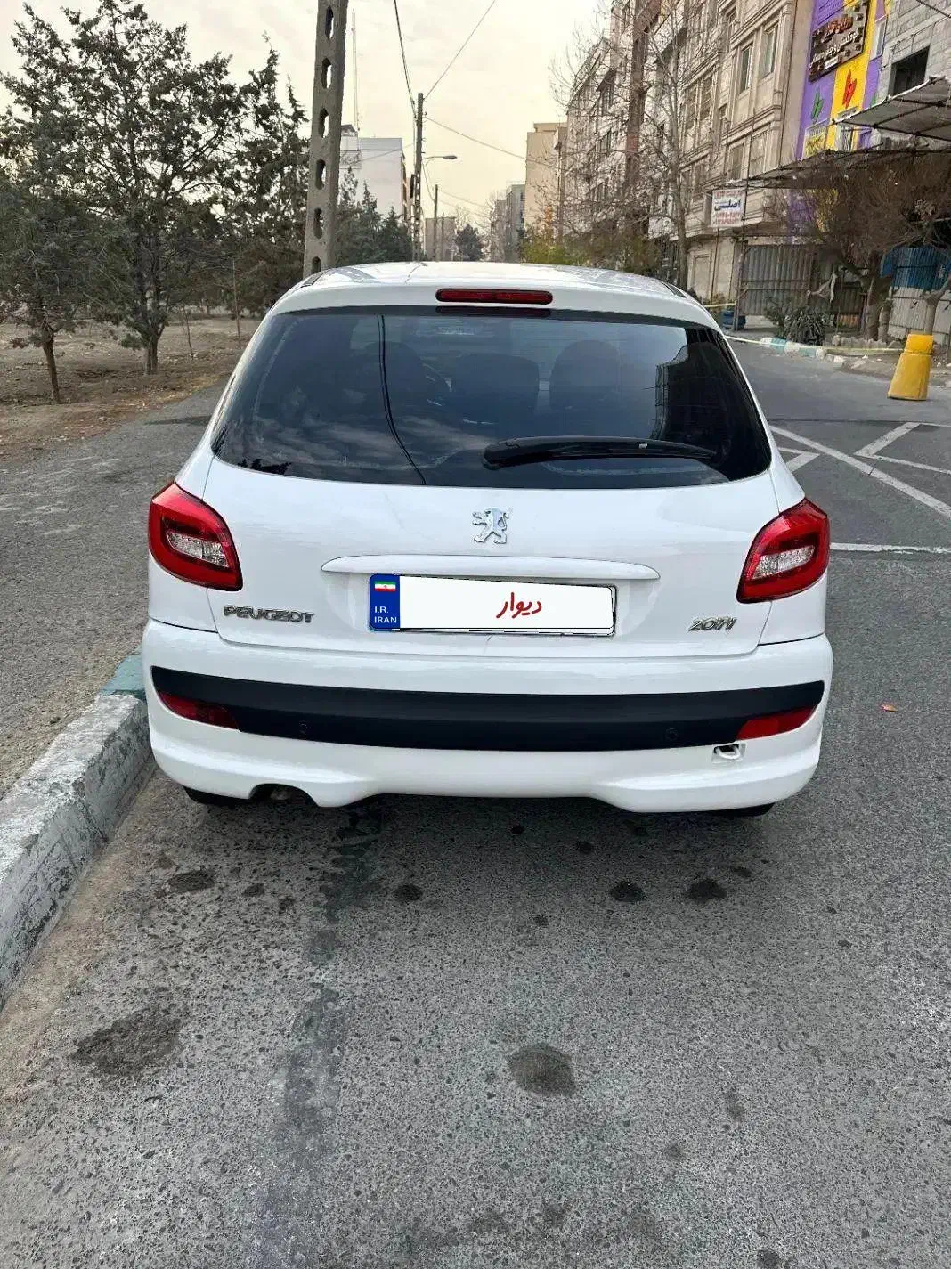 207 مدل 98 دنده ای|خودرو سواری و وانت|تهران, صادقیه|دیوار