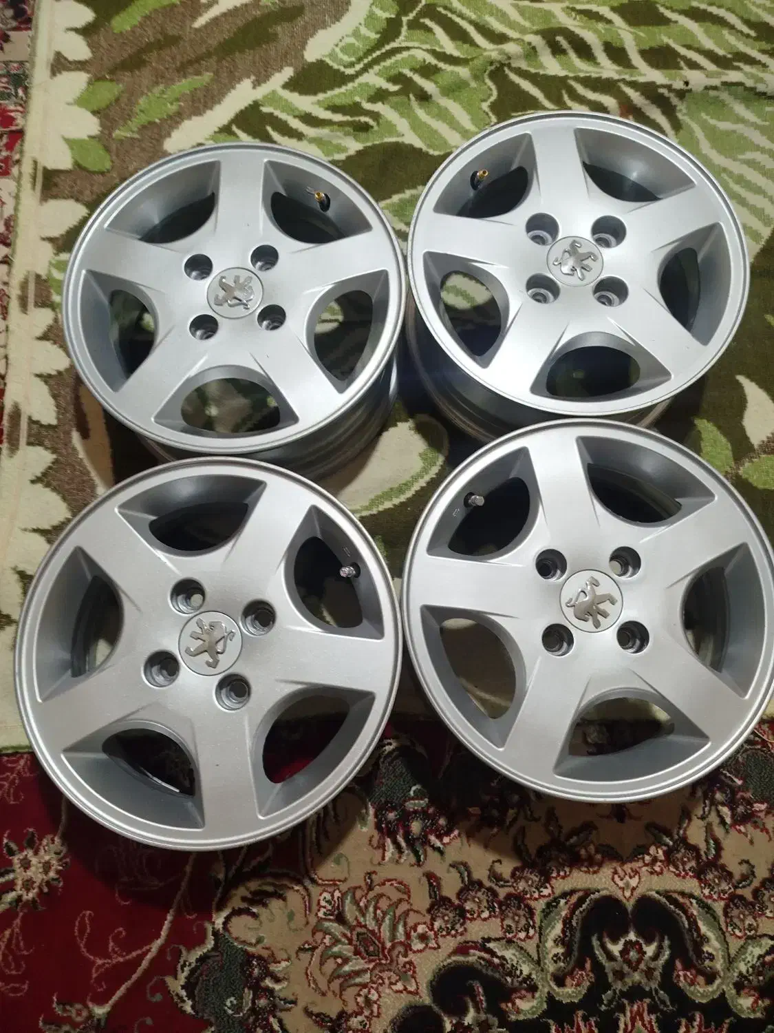 رینگ ۲۰۷|قطعات یدکی و لوازم جانبی|نهاوند, |دیوار