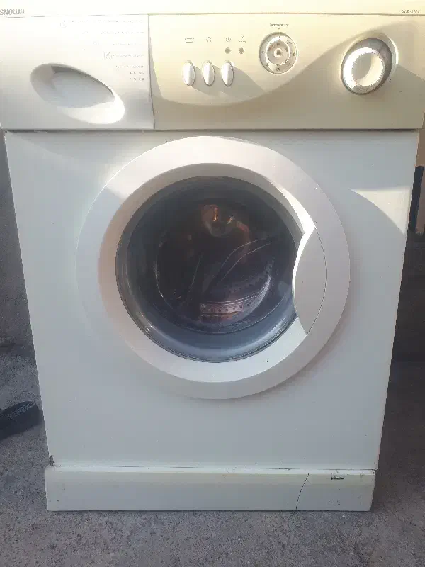 لباسشویی ۵کیلویی اسنواو جاروبرقی سانی|ماشین لباسشویی و خشک‌کن لباس|اردبیل, |دیوار