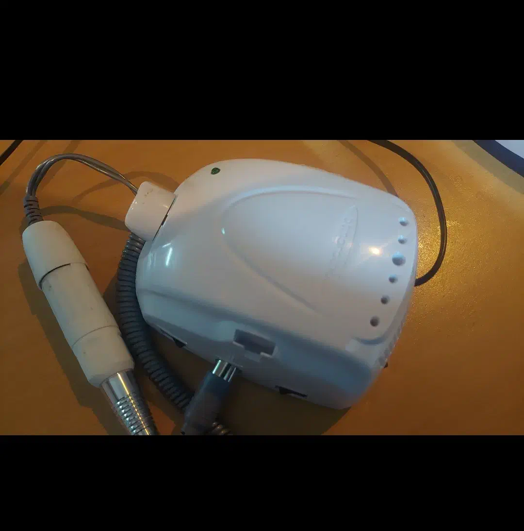 فروش لوازم کاشت ناخن|آرایشگاه و سالنهای زیبایی|کرمان, |دیوار