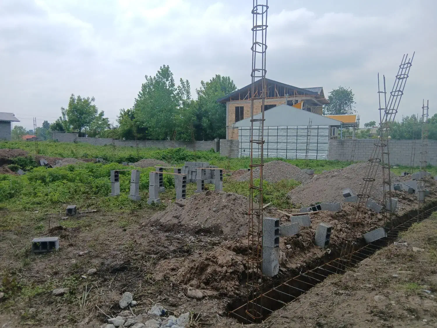 نیاز به کارگر بنایی|استخدام معماری، عمران و ساختمانی|سنگر, |دیوار