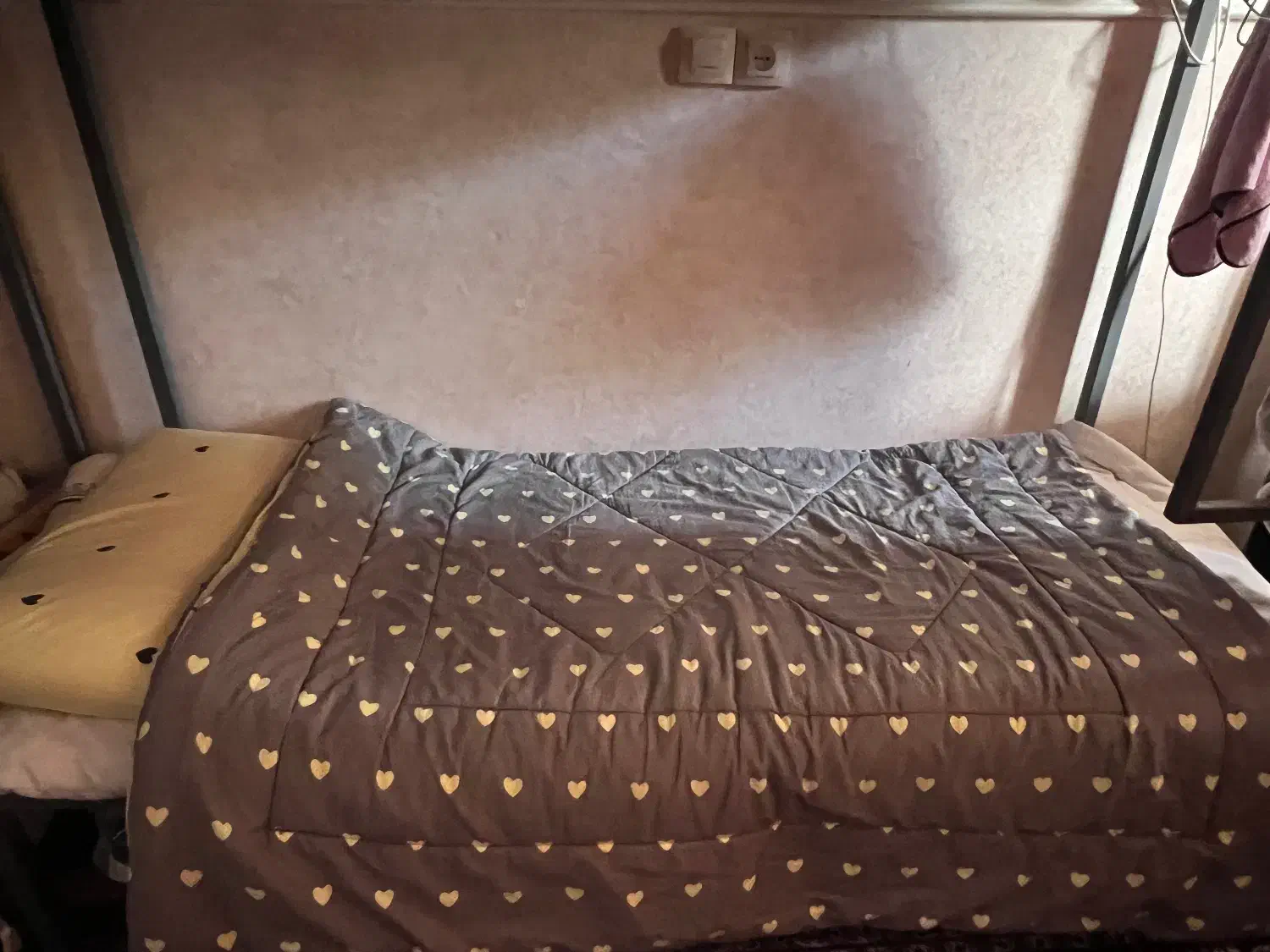 خابگاه دخترانه تخت پایین|اجارهٔ کوتاه‌مدت آپارتمان و سوئیت|شیراز, دینکان|دیوار