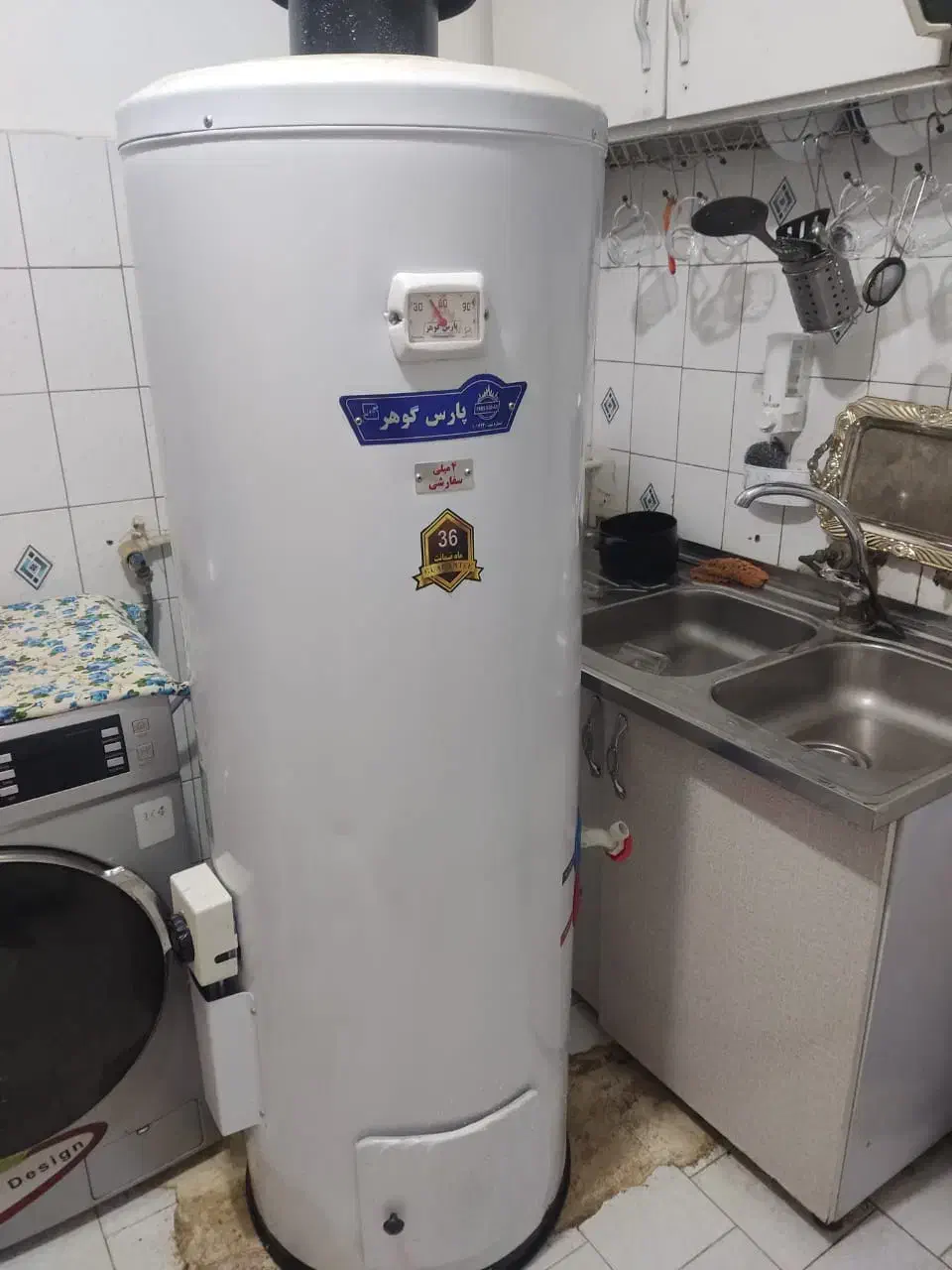 آبگرمکن ایستاده|آبگرمکن، پکیج، شوفاژ|محمدشهر, محمدشهر|دیوار