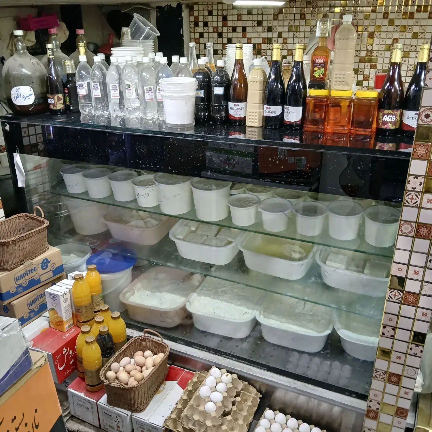 یخچال ویترینی آکواریومی شیرینی لبنیاتی|فروشگاه و مغازه|تربتحیدریه, حیدرآباد|دیوار