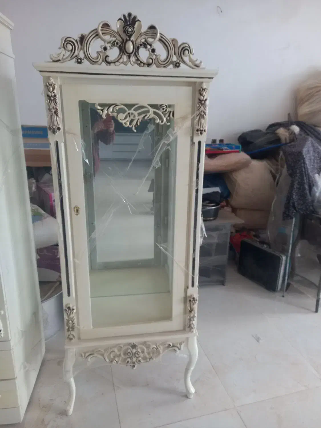 با سلام.گنجه نو هنوز استفاده نشده|بوفه، ویترین، کنسول|رشتخوار, |دیوار