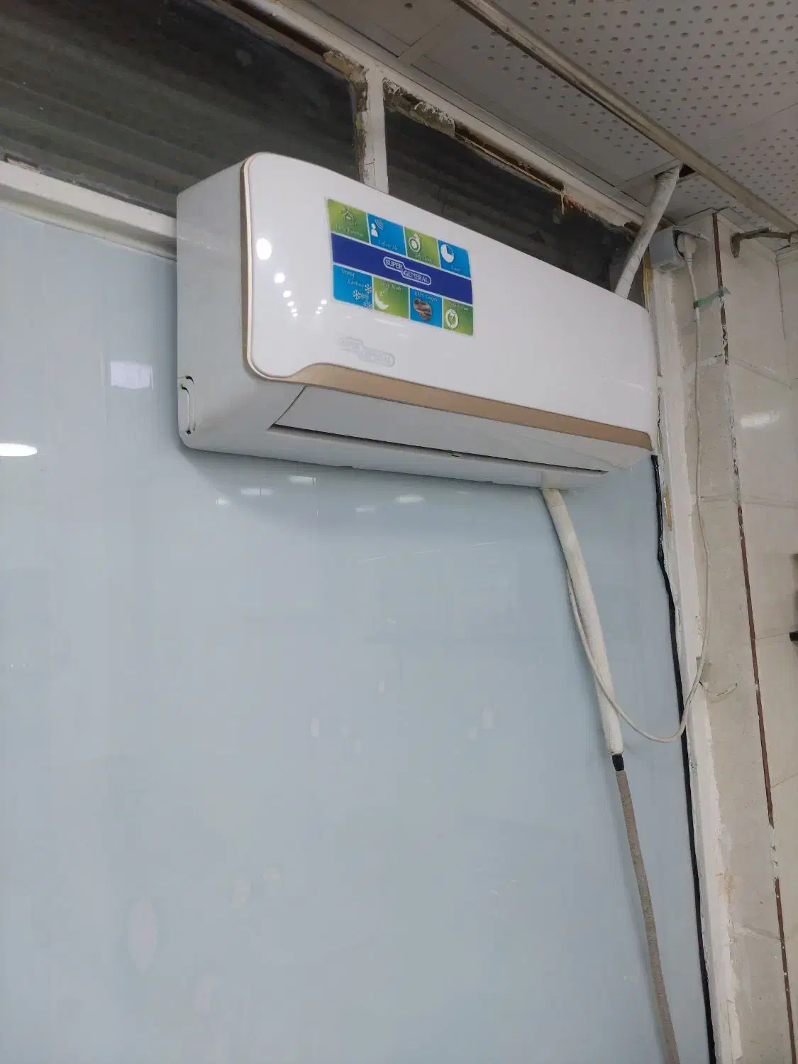 فروش تجهیزات کامل سالن آرایشی در حد نو|آرایشگاه و سالنهای زیبایی|شوش, |دیوار