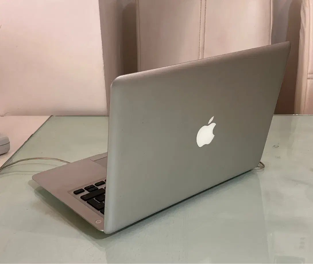 *مک بوک ایر ۲۰۱۳ زیر قیمتMack book *|رایانه همراه|شیراز, شهرک گلستان|دیوار