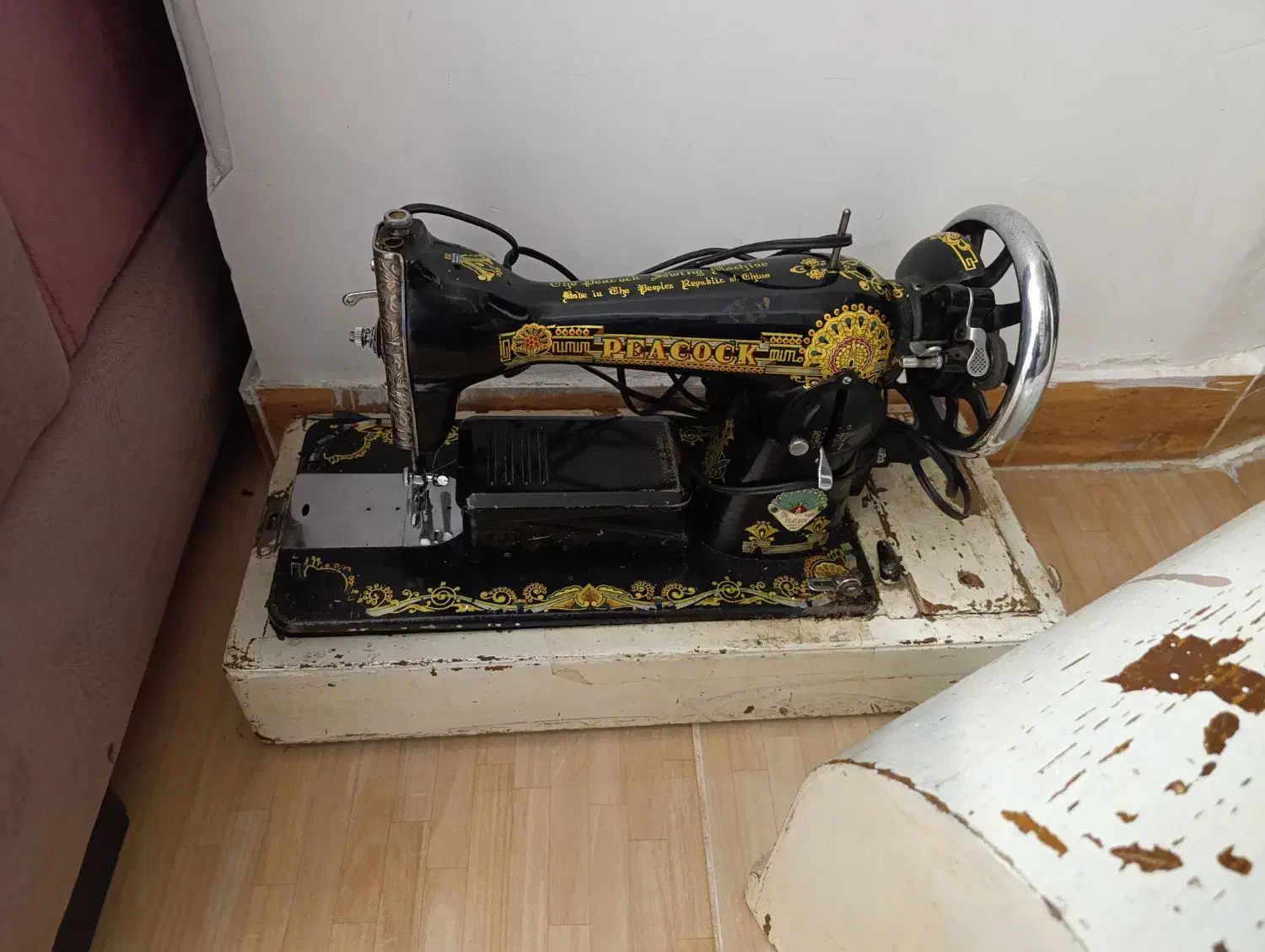 چرخ خیاطی قدیمی|چرخ خیاطی و ریسندگی|رشت, کوی حسینی|دیوار