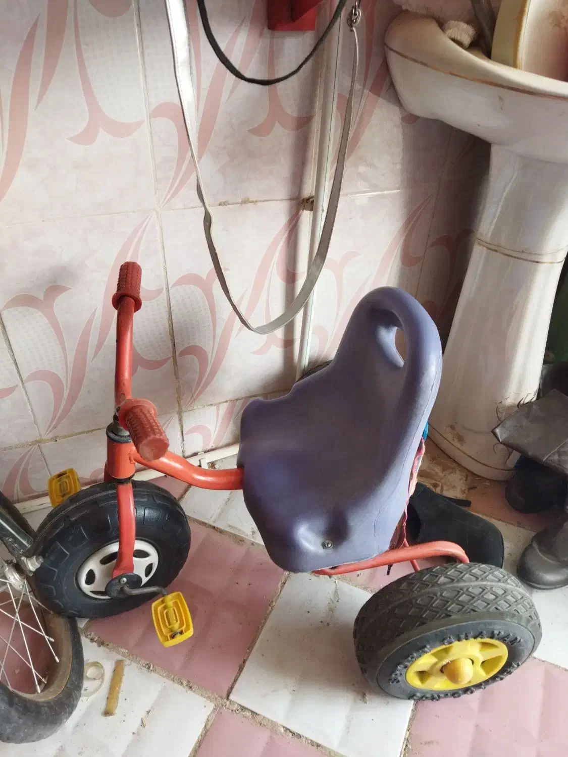 سه چرخه گاز وعروسک اسباب بازی|اسباببازی بچه|بیرجند, |دیوار