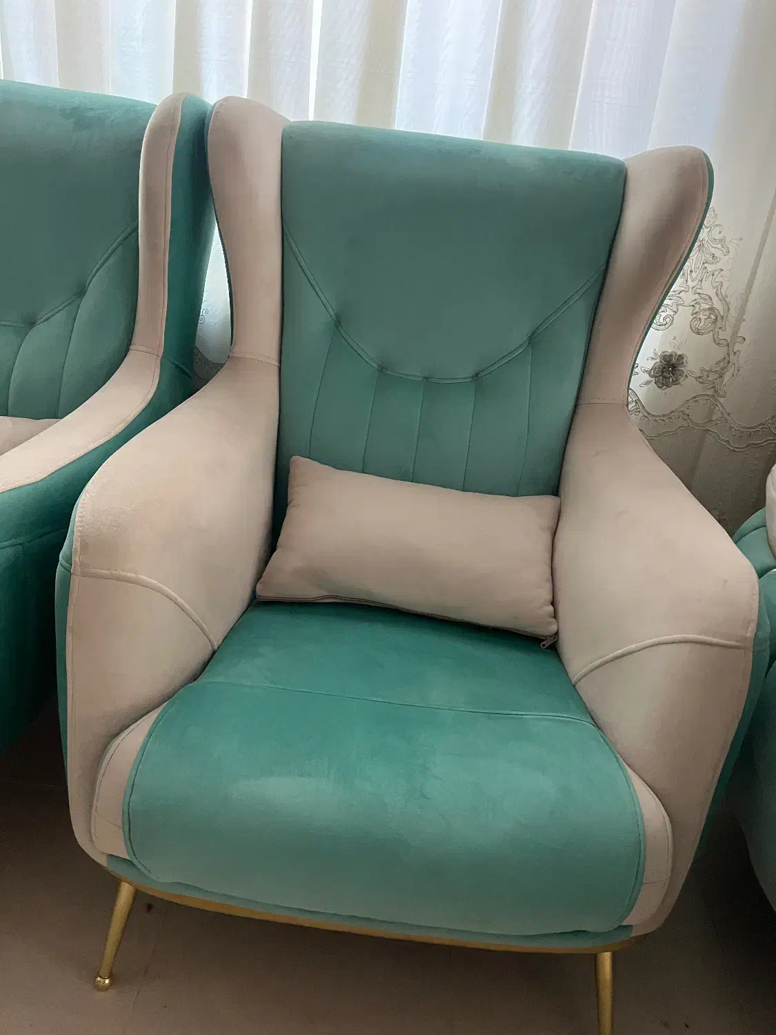 مبل راحتی ۷ نفره در حد نو کاملا|مبلمان خانگی و میز عسلی|پرند, فاز ۲|دیوار