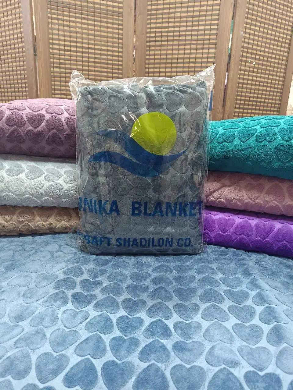 حراج واقعی پتو آک مناسب جهیزیه|رختخواب، بالش، پتو|قم, باجک یک|دیوار