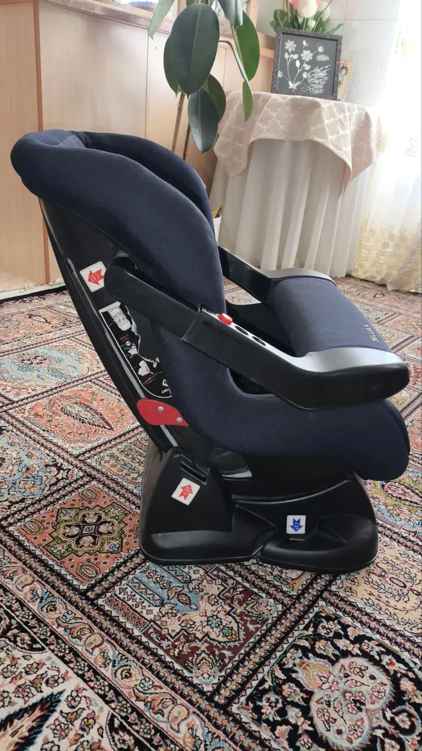 صندلی ماشین|تخت و صندلی بچه|صفادشت, |دیوار