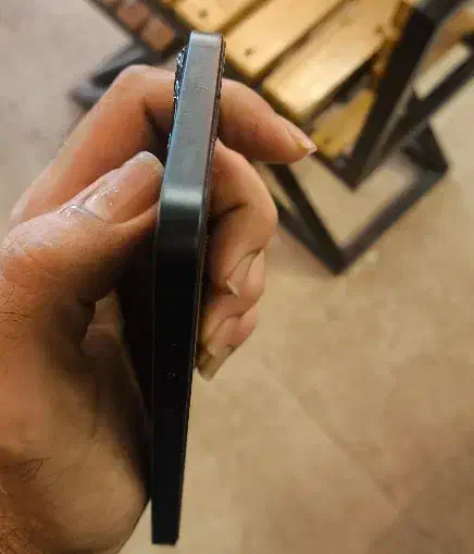 آیفون ۱۳ نرمال باطری ۹۲ مشکی|موبایل|اصفهان, دستگرده|دیوار