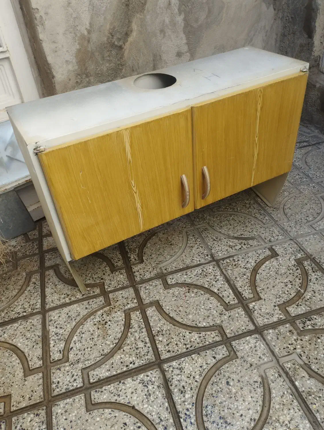 کابینت بالای هود و نردبان ۴متری ۹ پله|مصالح و تجهیزات ساختمان|همدان, |دیوار