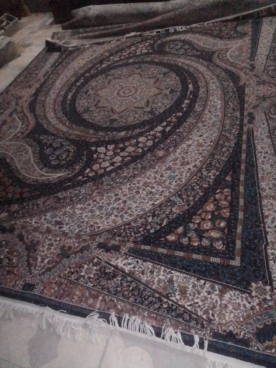 میخوام بدم دم اب جفتش ۵تمن|فرش|نورآباد ممسنی, |دیوار