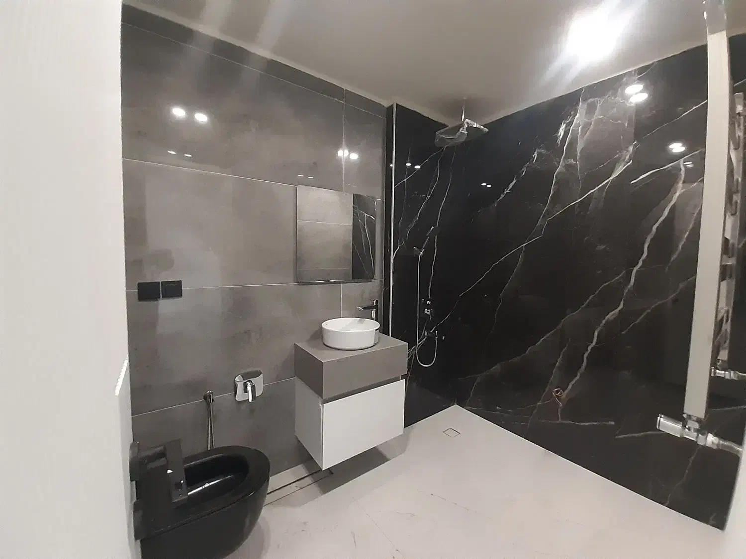 الهیه/۲۳۰متر/خوش نقشه/۴خواب