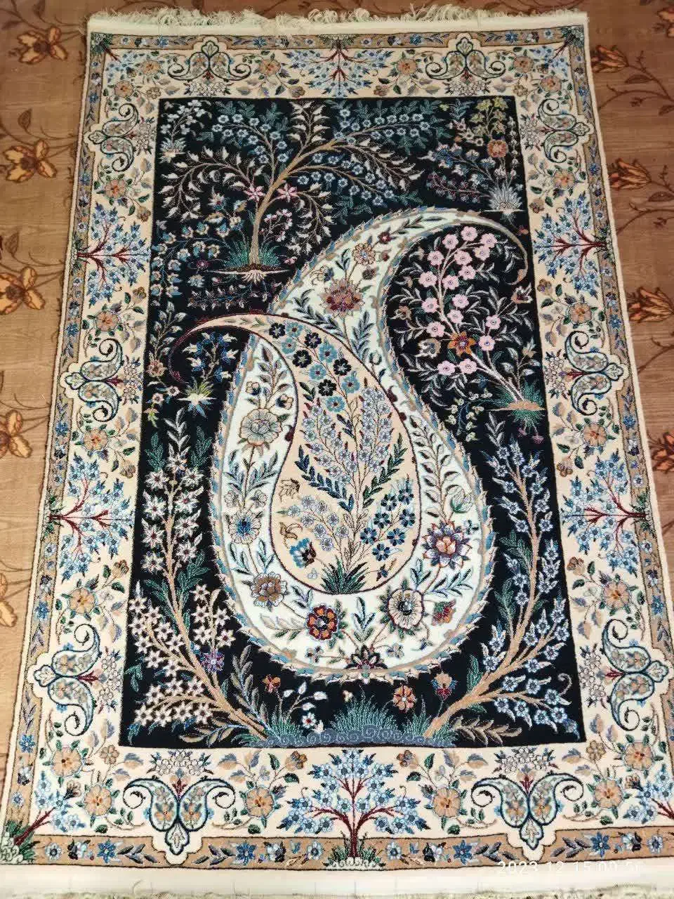 فرش دستباف|فرش|اصفهان, چرخاب|دیوار